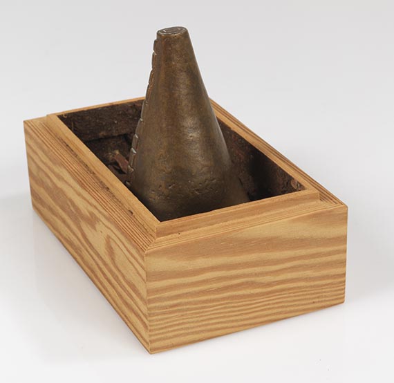 Meret Oppenheim - Rueckseite